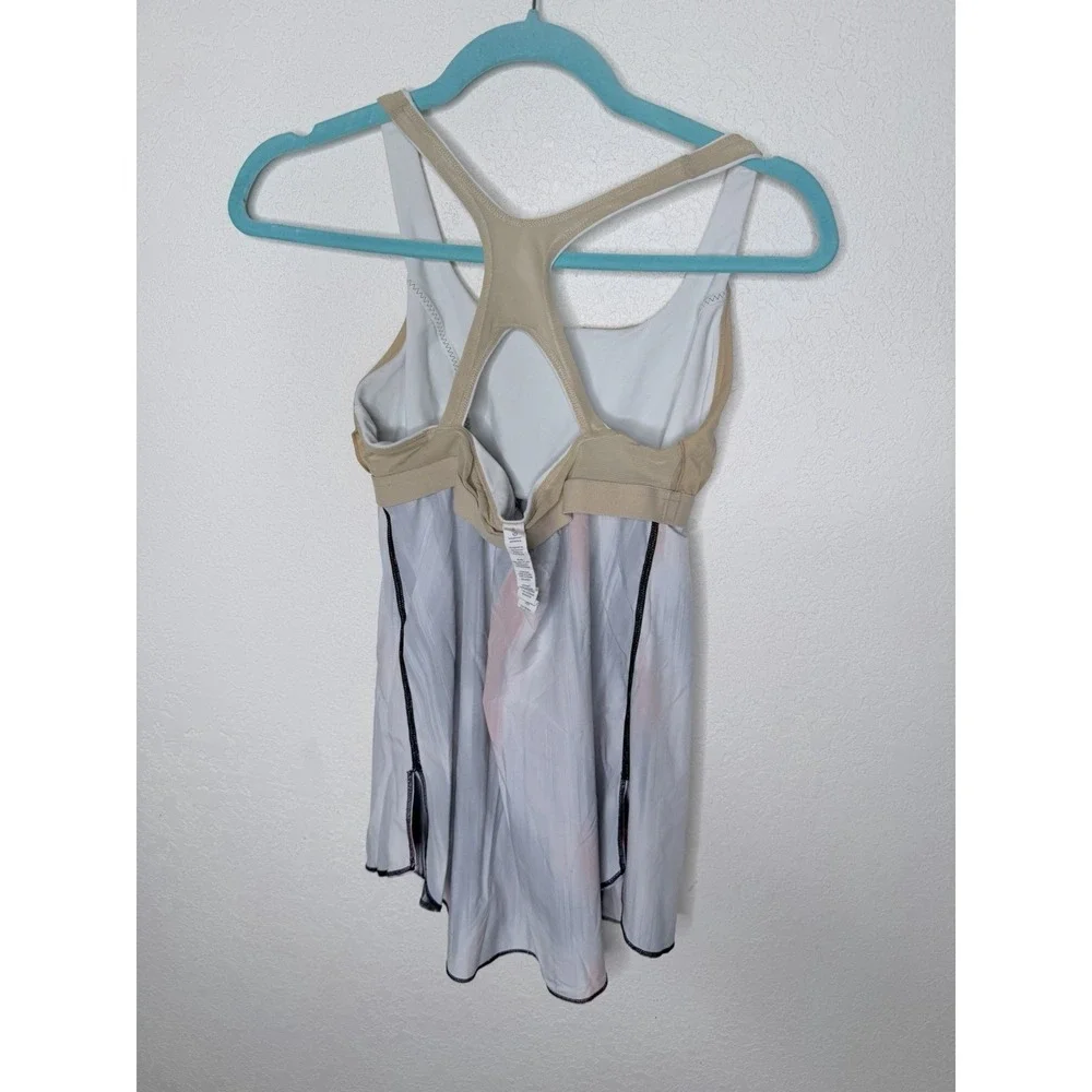 Lululemon Venus Tank Top Womens Sz‎ 8 Mirage Racerback Athleisure